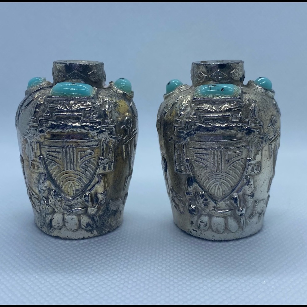 Salt and Pepper Shakers Thunderbird